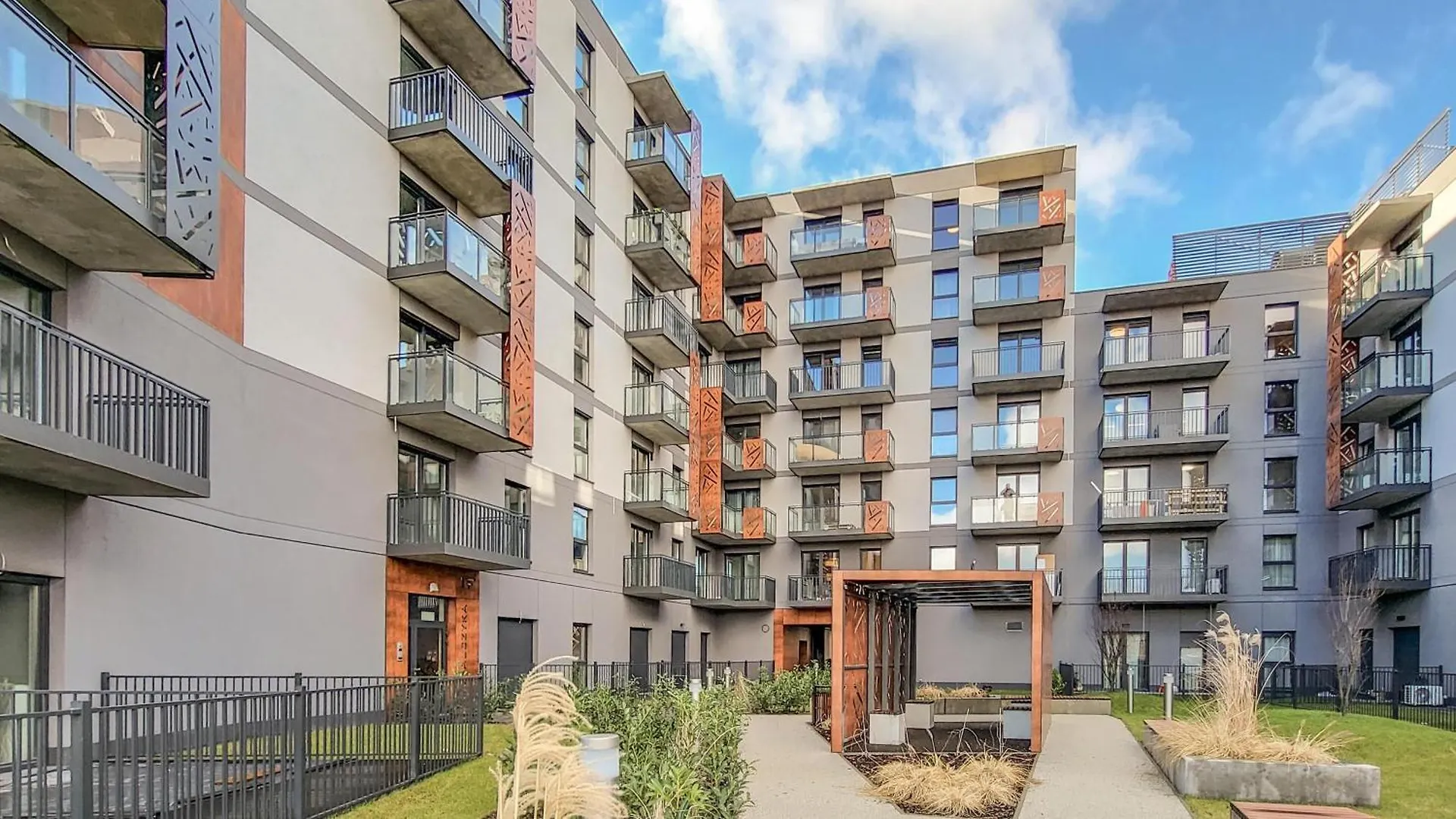Rentplanet - Apartamenty Michalczyka Вроцлав 0*,