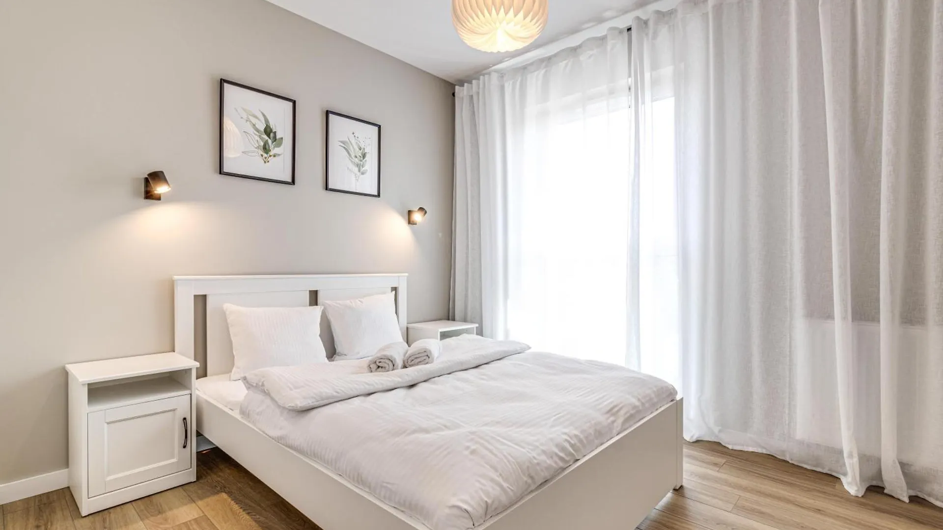 Rentplanet - Apartamenty Michalczyka Wroclaw 0*,